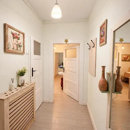 Ultracentral Cosy Apartment Brasov
